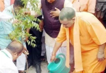 बिजनौर आये उत्तराखंड के CM धामी, संगठन महामंत्री धर्मपाल सैनी के आवास पर जताया शोक