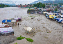 मैदान से पहाड़ सैलाब की दहाड़, बारिश से बेहाल दिल्ली