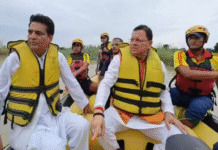 हरिद्वार में बाढ़: लक्सर के बाढ़ प्रभावित इलाकों में पहुंचे सीएम पुष्कर सिंह धामी, दे दिया ये अहम निर्देश