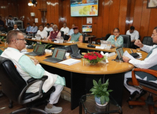 धामी कैबिनेट का बड़ा फैसला! मंत्रियों के काफिले में आधे होंगे वाहन, हफ्ते में एक दिन नो व्हीकल डे समेत इन 19 प्रस्तावों पर लगी मुहर